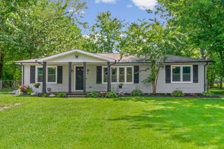 3594 Oakwood Rd, Woodlawn, TN 37191