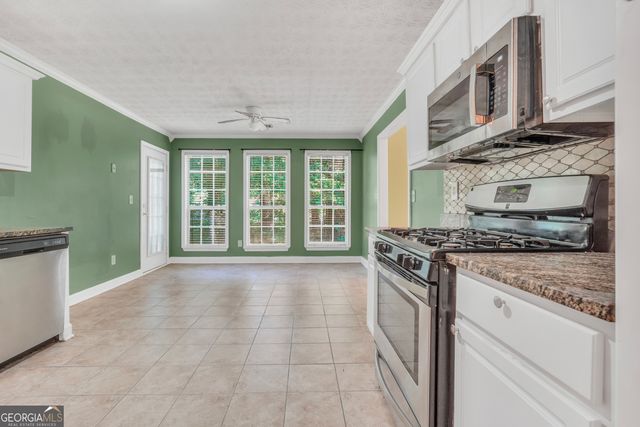 208 Drake Elm Court, Hampton, GA 30228