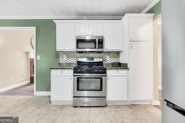 208 Drake Elm Court, Hampton, GA 30228