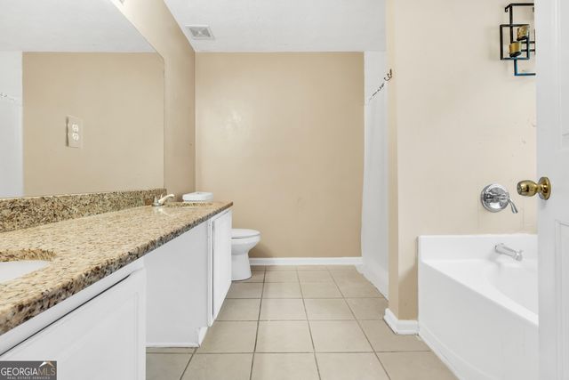 208 Drake Elm Court, Hampton, GA 30228