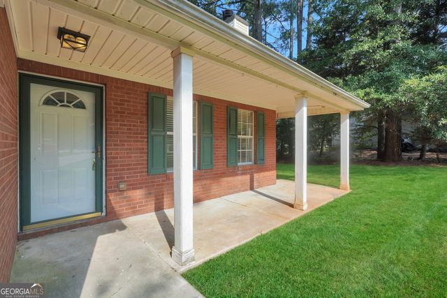 208 Drake Elm Court, Hampton, GA 30228