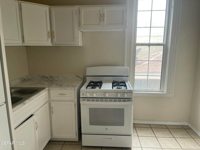 1026 Myrtle Avenue 2, El Paso, TX 79901