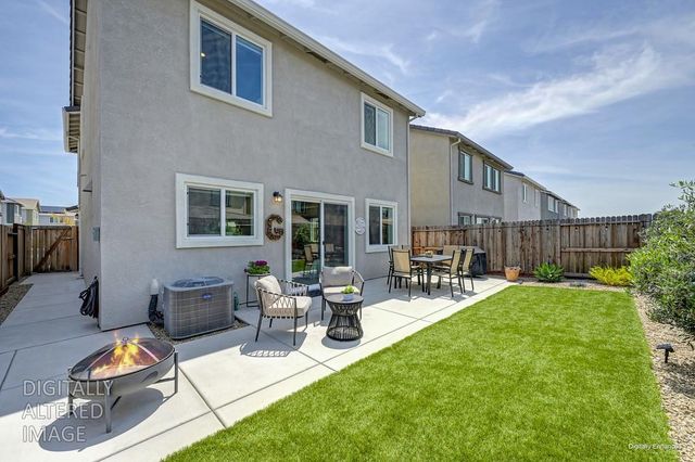 2233 Shady Tree Cir, Roseville, CA 95747