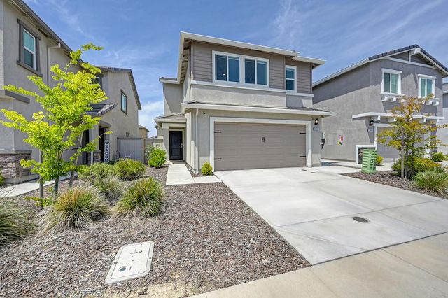 2233 Shady Tree Cir, Roseville, CA 95747