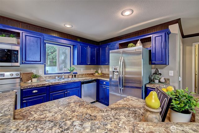 23217 State Route 9, Lake Mcmurray, WA 98274