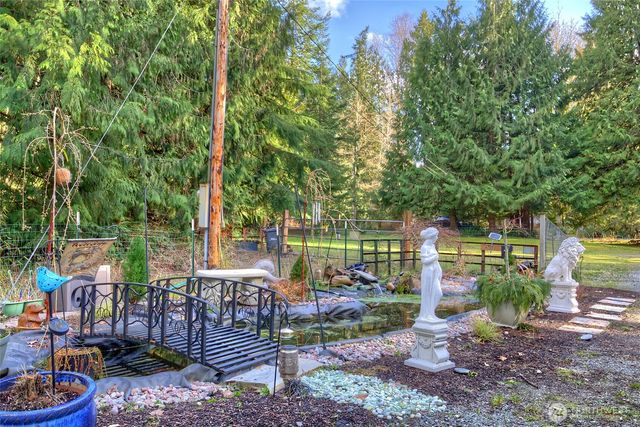 23217 State Route 9, Lake Mcmurray, WA 98274