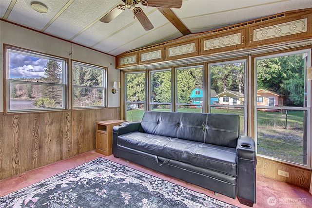 23217 State Route 9, Lake Mcmurray, WA 98274