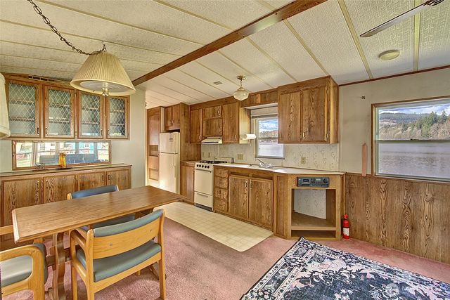 23217 State Route 9, Lake Mcmurray, WA 98274