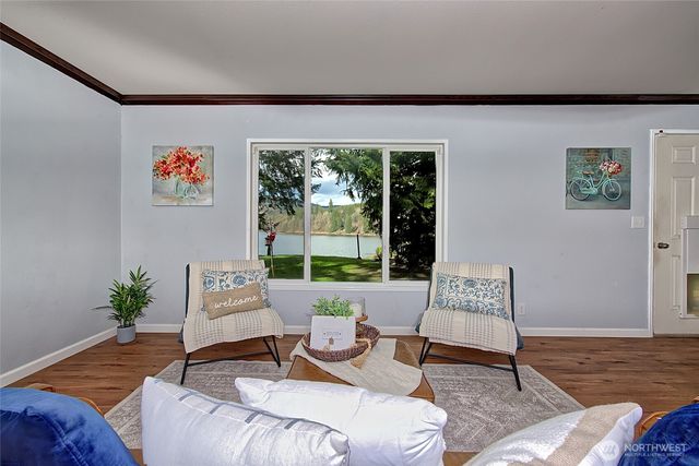 23217 State Route 9, Lake Mcmurray, WA 98274