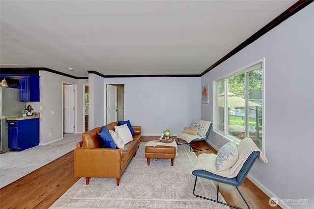 23217 State Route 9, Lake Mcmurray, WA 98274