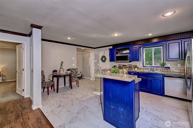 23217 State Route 9, Lake Mcmurray, WA 98274