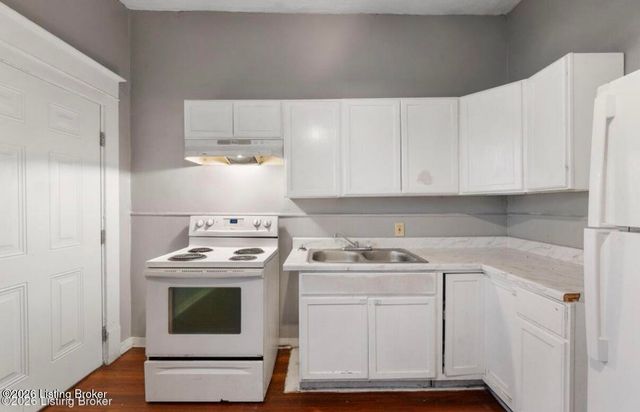 2219 W Oak St, Louisville, KY 40210