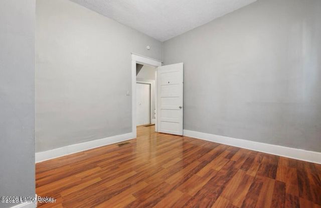 2219 W Oak St, Louisville, KY 40210