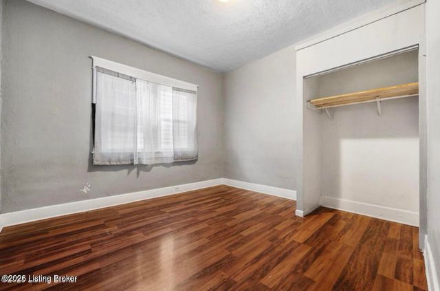 2219 W Oak St, Louisville, KY 40210