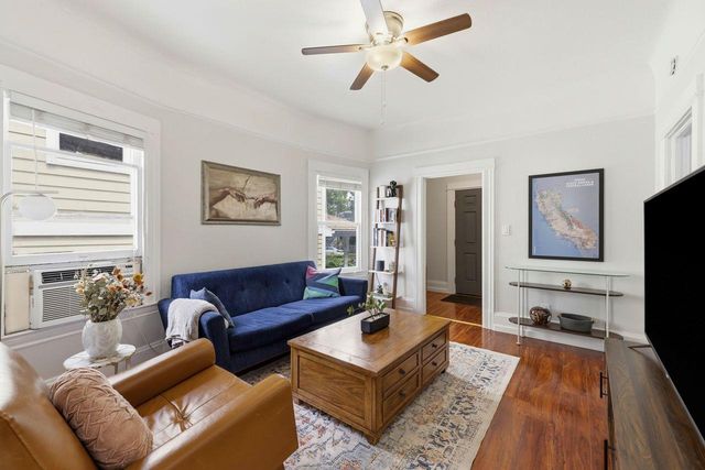 1410 D St, Sacramento, CA 95814