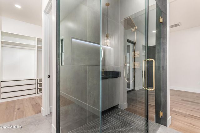 3014 E AVALON Drive, Phoenix, AZ 85016