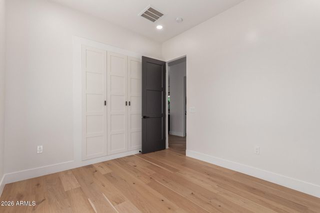 3014 E AVALON Drive, Phoenix, AZ 85016