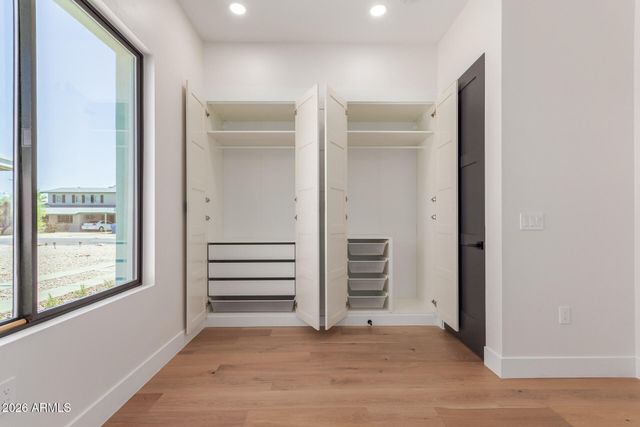 3014 E AVALON Drive, Phoenix, AZ 85016