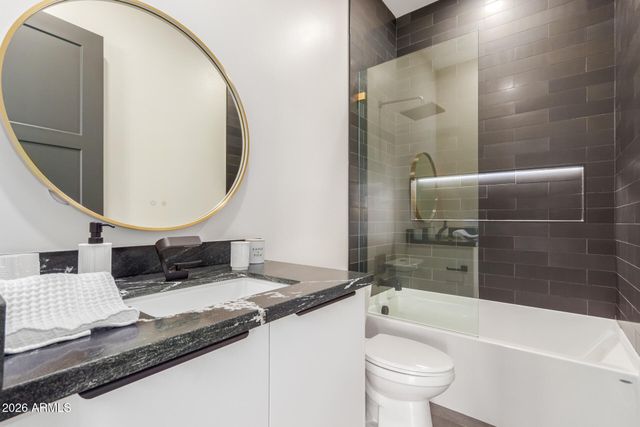 3014 E AVALON Drive, Phoenix, AZ 85016