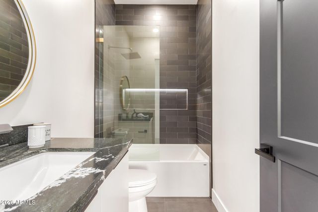 3014 E AVALON Drive, Phoenix, AZ 85016