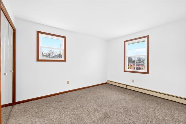 193 Oak Hill Dr, South Strabane, PA 15301