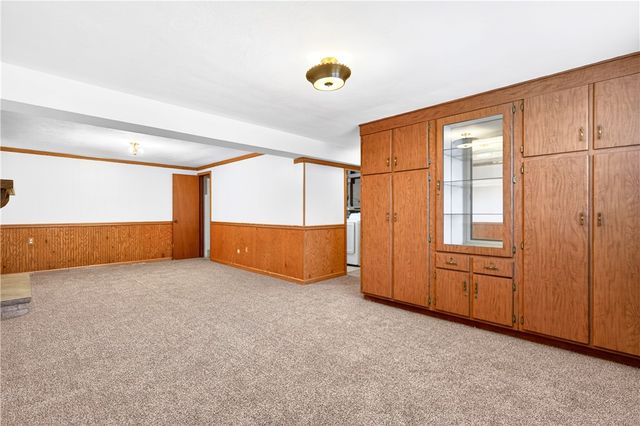 193 Oak Hill Dr, South Strabane, PA 15301