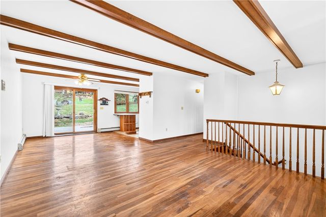 193 Oak Hill Dr, South Strabane, PA 15301