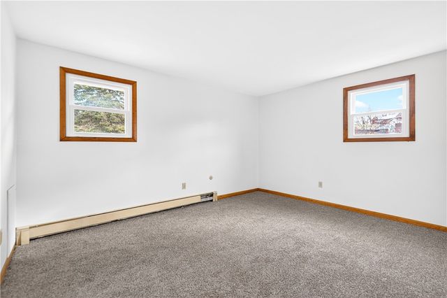 193 Oak Hill Dr, South Strabane, PA 15301