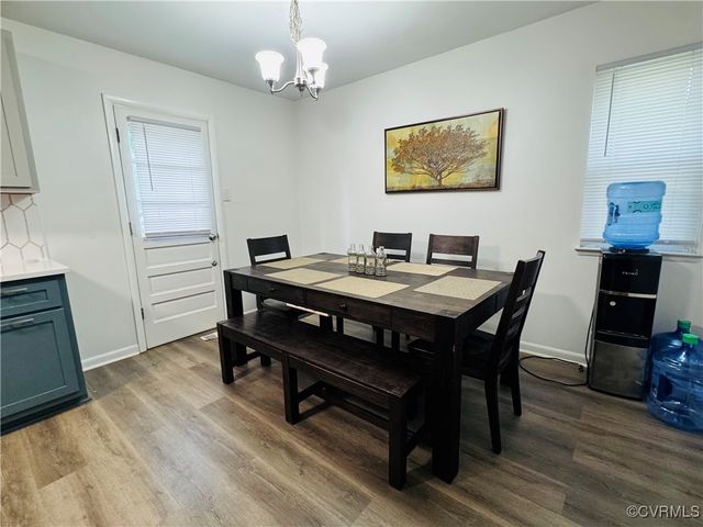 9466 Lost Forest Dr, North Chesterfield, VA 23237