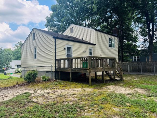 9466 Lost Forest Dr, North Chesterfield, VA 23237