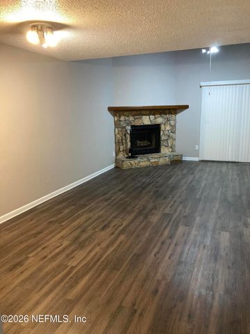 8618 COLONY PINE Circle, Jacksonville, FL 32244