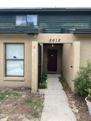 8618 COLONY PINE Circle, Jacksonville, FL 32244