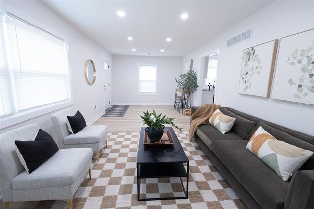 1306 Appleton Avenue, Independence, MO 64052