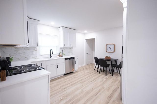 1306 Appleton Avenue, Independence, MO 64052