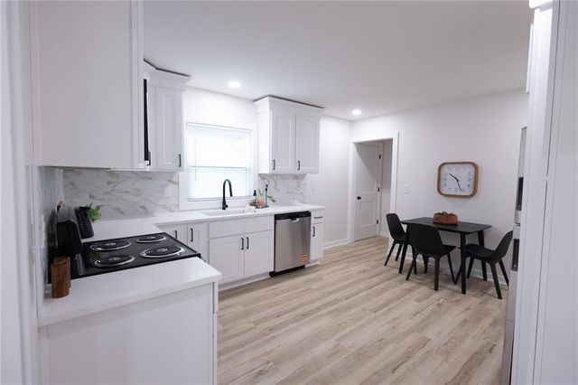 1306 Appleton Avenue, Independence, MO 64052