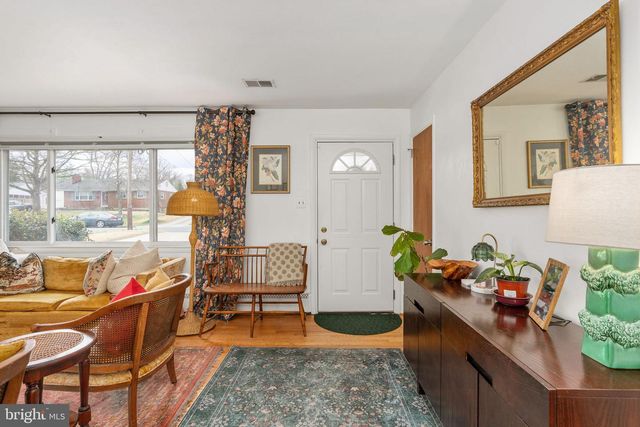 6714 RUSKIN ST, Springfield, VA 22150