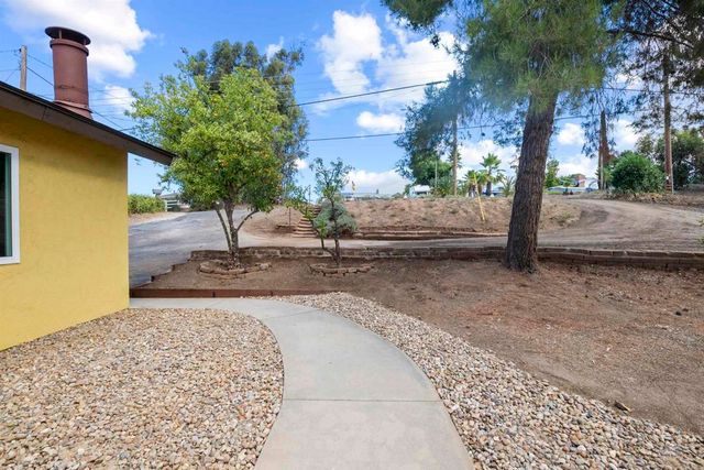 1121 11Th Street, Ramona, CA 92065