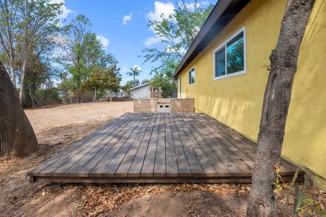 1121 11Th Street, Ramona, CA 92065