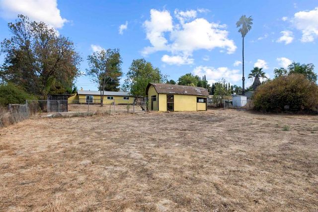 1121 11Th Street, Ramona, CA 92065