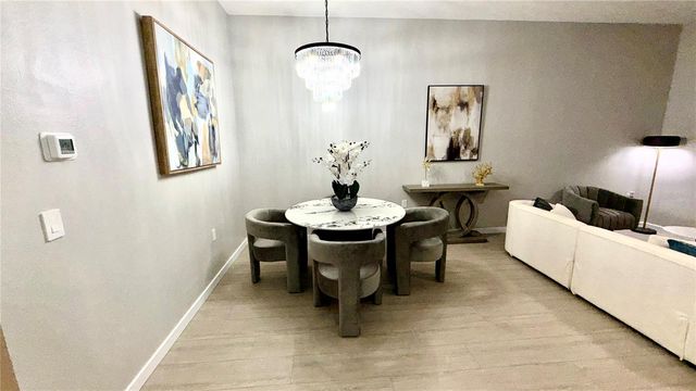 701 MIRROR LAKE DRIVE N 121, St Petersburg, FL 33701