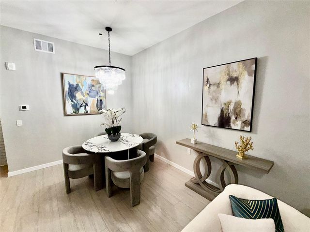 701 MIRROR LAKE DRIVE N 121, St Petersburg, FL 33701