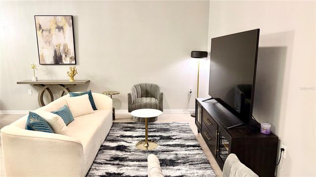 701 MIRROR LAKE DRIVE N 121, St Petersburg, FL 33701