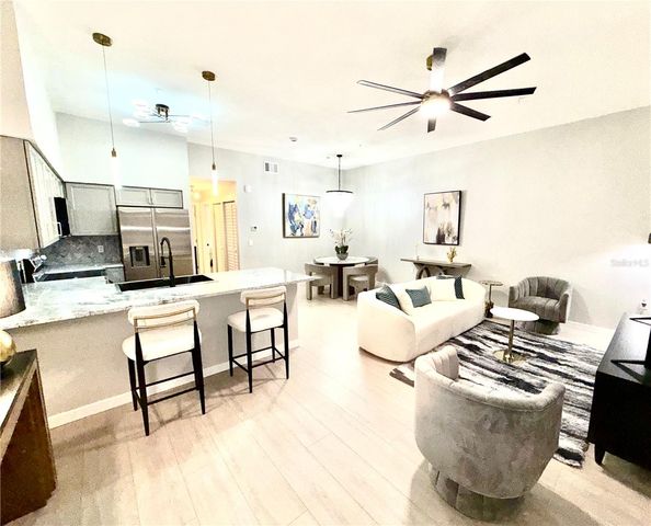 701 MIRROR LAKE DRIVE N 121, St Petersburg, FL 33701