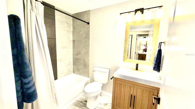 701 MIRROR LAKE DRIVE N 121, St Petersburg, FL 33701