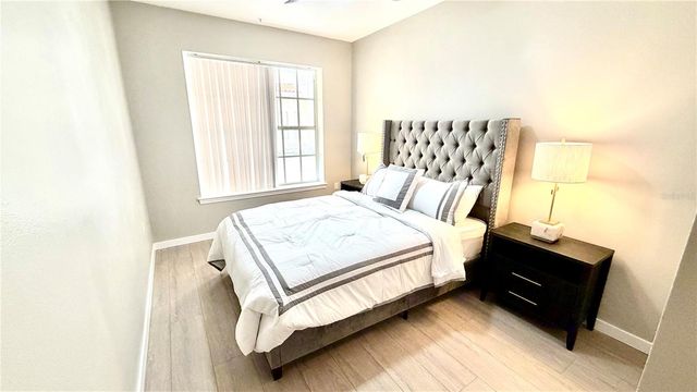 701 MIRROR LAKE DRIVE N 121, St Petersburg, FL 33701