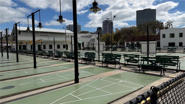 701 MIRROR LAKE DRIVE N 121, St Petersburg, FL 33701