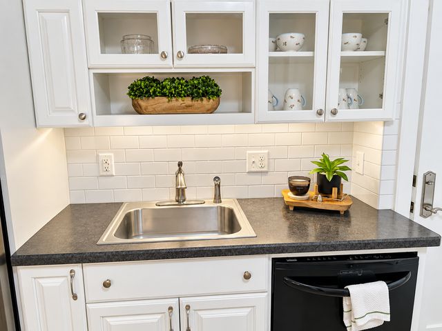3956 Quail Avenue N, Robbinsdale, MN 55422