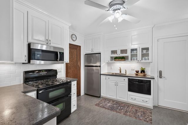 3956 Quail Avenue N, Robbinsdale, MN 55422