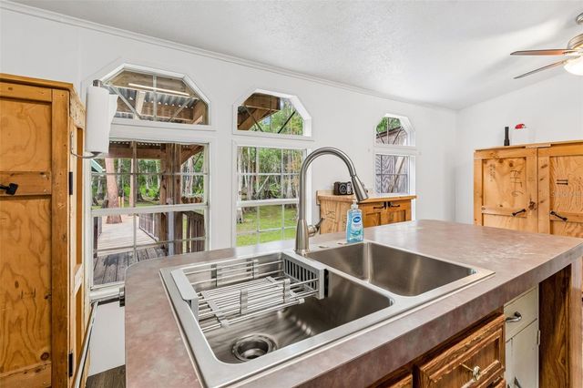 17808 DOGWOOD DRIVE, Lutz, FL 33558
