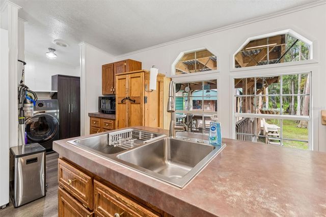 17808 DOGWOOD DRIVE, Lutz, FL 33558
